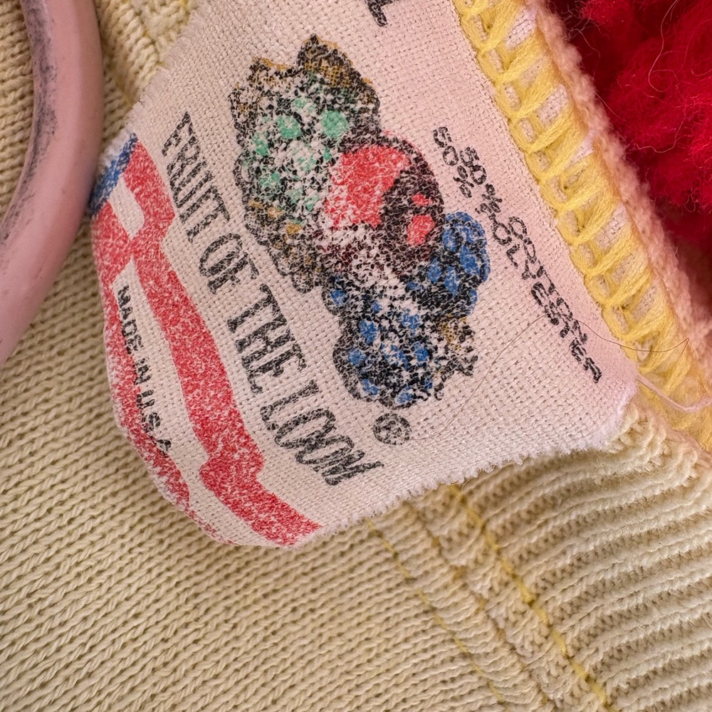 Yellow Rare Clown Graphic 90s Sweater Large - Picture 6 of 6